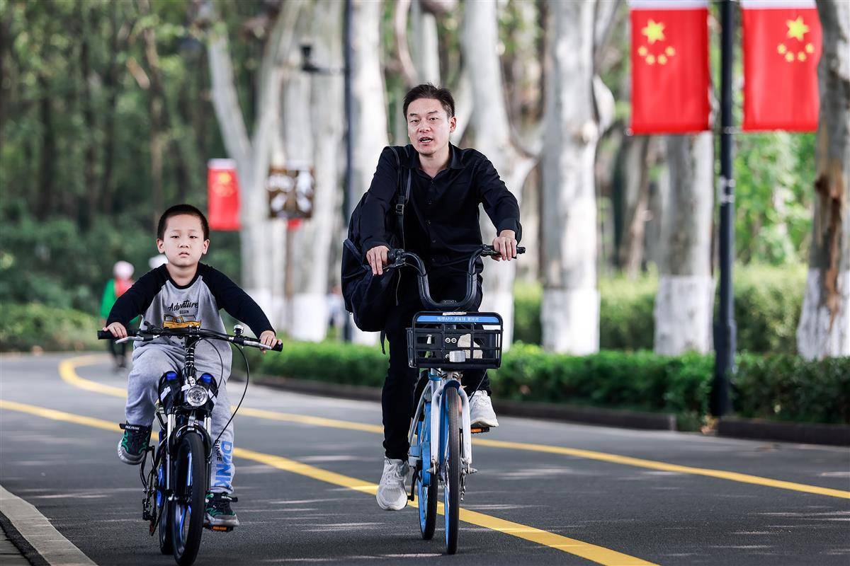 银钻娱乐下载安裝